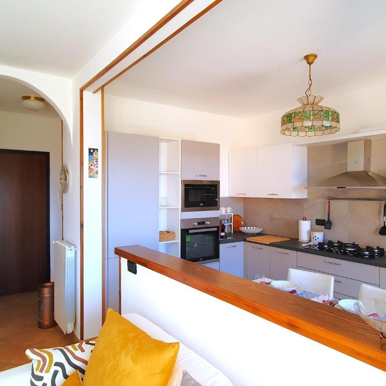 House in Luino with Green Garden and City Views - Casa Vacanze con 2 Camere da Letto - 14