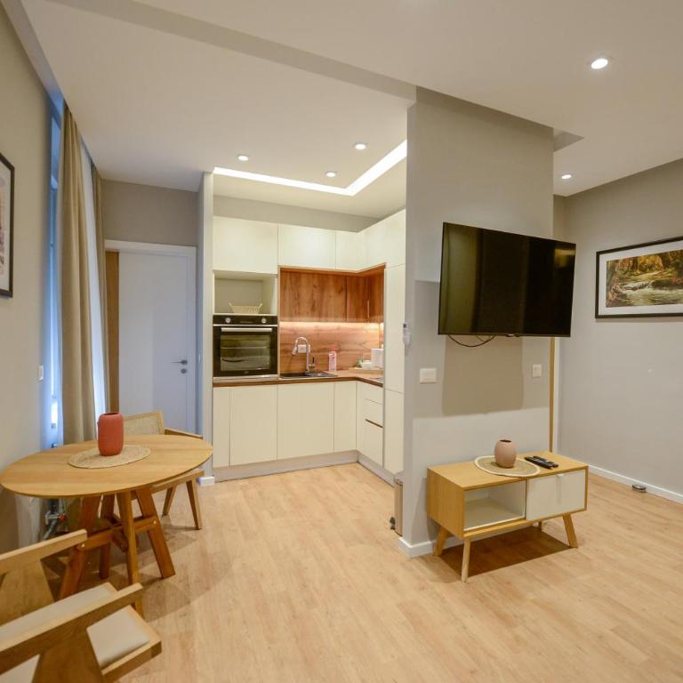 Luxury House Sarajevo Center - Two-Bedroom Apartment - 4