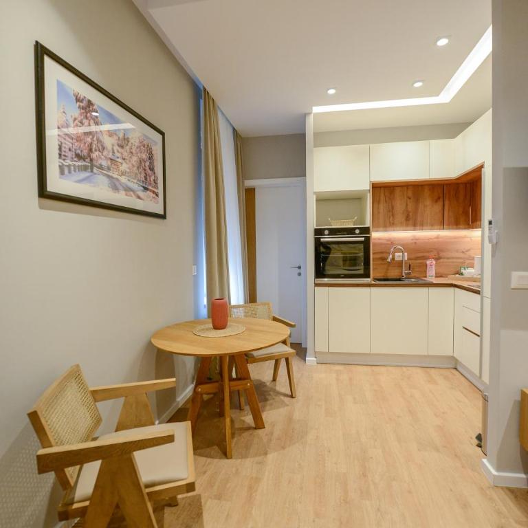 Luxury House Sarajevo Center - Two-Bedroom Apartment - 47