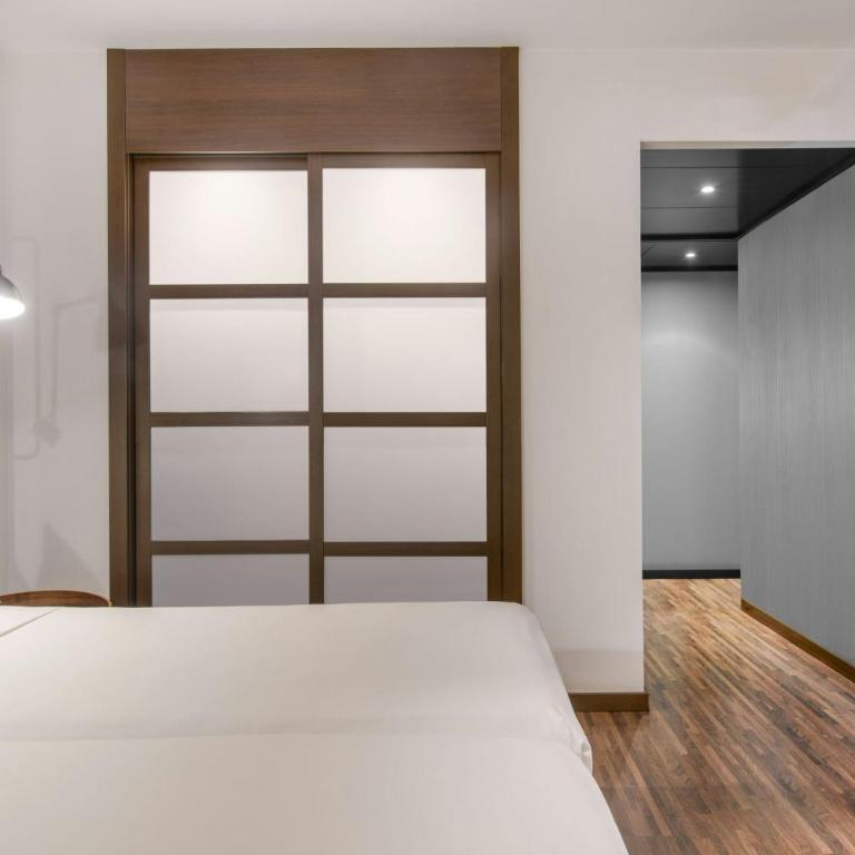 AC Hotel by Marriott Alicante - Triple Standard Twin, Guest room, 3 Twin/Single Bed(s) - 4