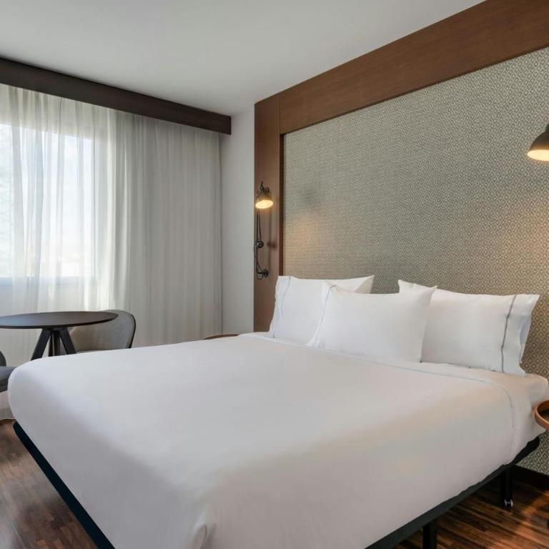 AC Hotel by Marriott Alicante - Standard Queen, Guest room, 1 Queen - 1