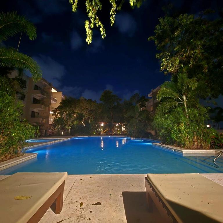 Departamento con piscina, en zona tranquila, a 12 minutos de la playa! - Apartamento de 3 dormitorios - 38