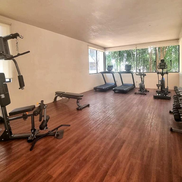 Departamento con piscina, en zona tranquila, a 12 minutos de la playa! - Apartamento de 3 dormitorios - 45