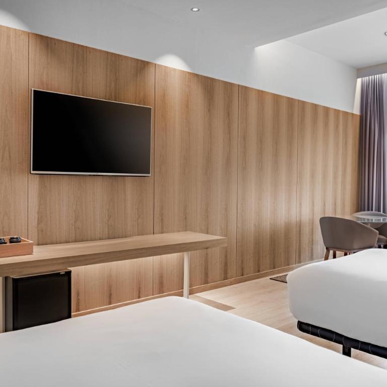 AC Hotel Diagonal L'Illa by Marriott - Superior Twin Room - 2