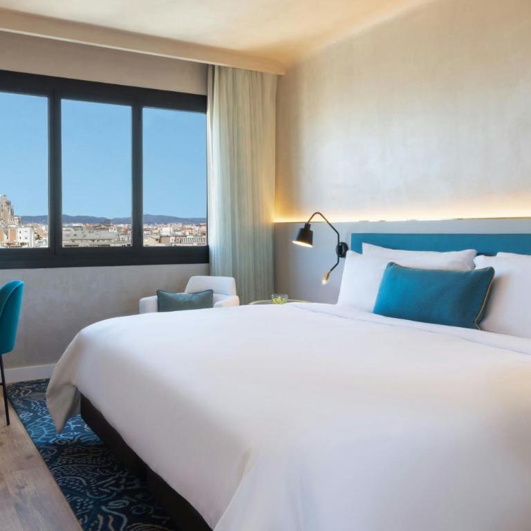 Renaissance Barcelona Hotel - Urban Superior King Room with View - 1