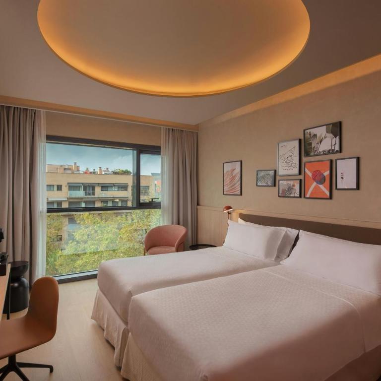 Four Points by Sheraton Barcelona Diagonal - Preferred Twin Room with City View - 1