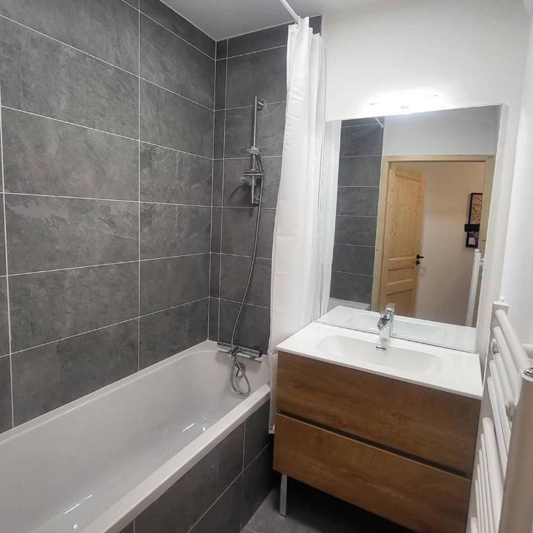 Appartement neuf 3 pièces, vue piste, parking couvert - FR-1-291-1026 - Apartment - 6