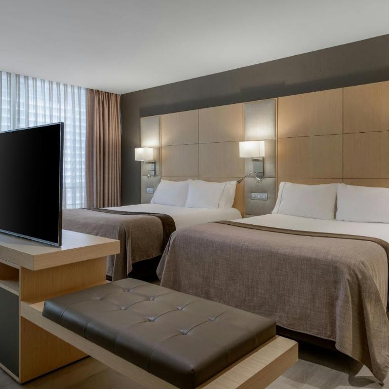 AC Hotel Victoria Suites by Marriott - One-Bedroom Premium Junior Twin Suite - 7