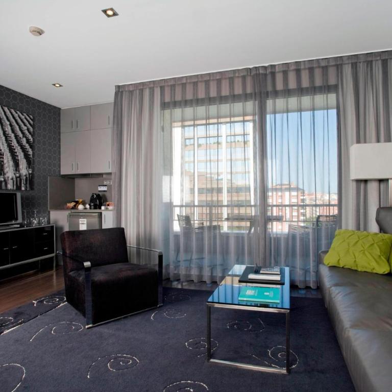 AC Hotel Victoria Suites by Marriott - Two-Bedroom Suite with One King and Two Twin Beds - 1