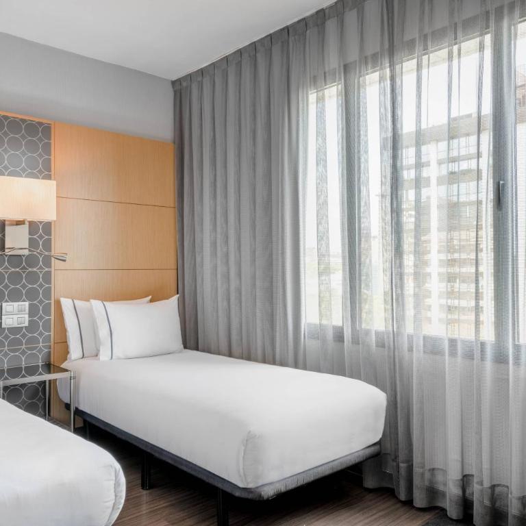 AC Hotel Victoria Suites by Marriott - Two-Bedroom Suite with One King and Two Twin Beds - 2