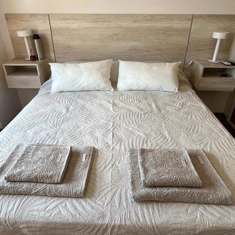 Depto en Güemes - Apartamento de 1 dormitorio - 2