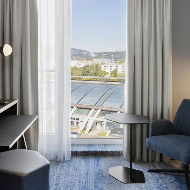 Courtyard by Marriott Linz - Deluxe Zimmer mit 2 Einzelbetten - 2