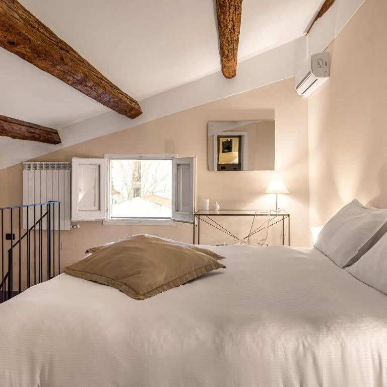 Palazzo Sant'Agostino - Quadruple Room with Garden View - 4