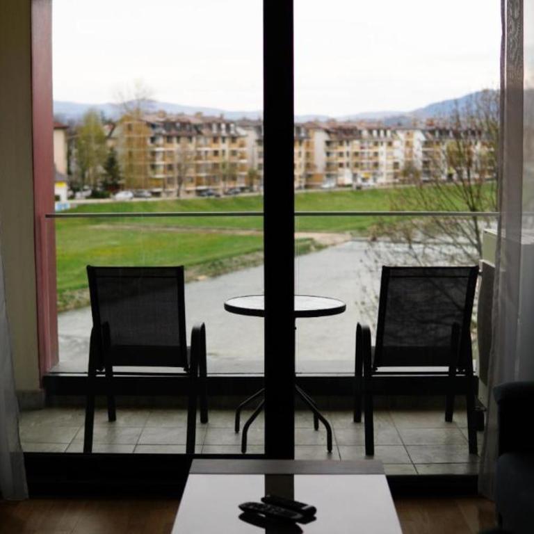 ILiDZA SKY - Apartman sa 2 Spavaće Sobe i Pogledom na Reku - 2