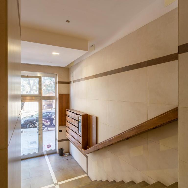 l A18 l - Appartamento con 2 Camere da Letto - 44