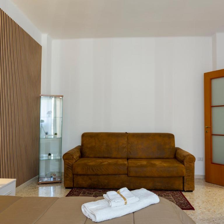 l A18 l - Appartamento con 2 Camere da Letto - 47