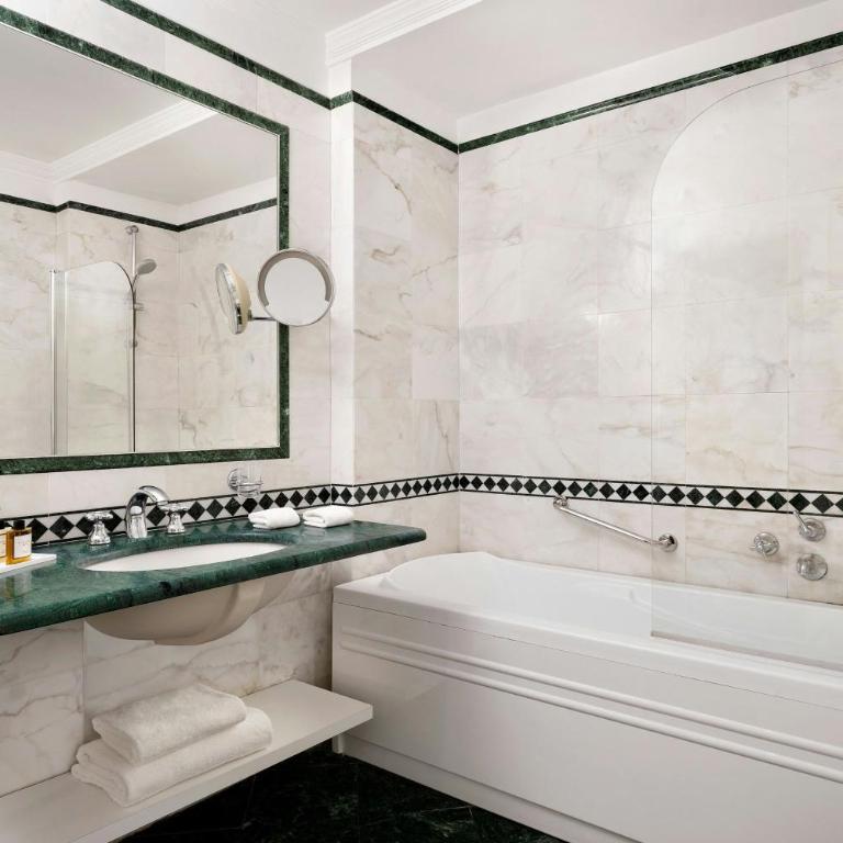 Sina Villa Medici, Autograph Collection - Suite Florence con 1 Letto King-Size, Vasca Idromassaggio e Balcone - 6