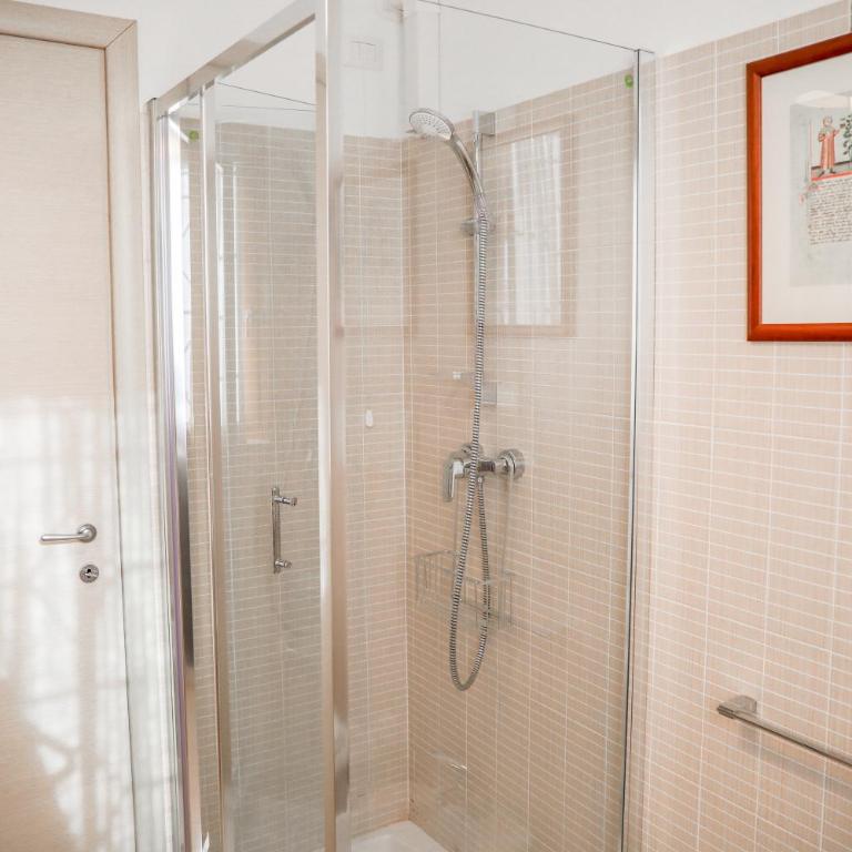 GRABBIA 6 by Design Studio - Appartamento con 2 Camere da Letto e Vista Lago - 26