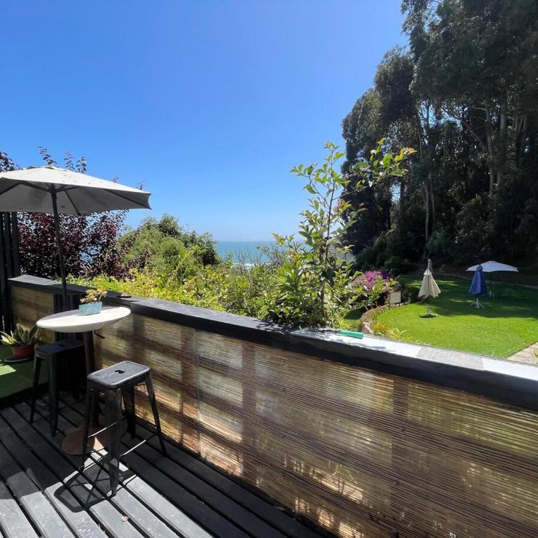 Blackbeach front - One-Bedroom Apartment - 1