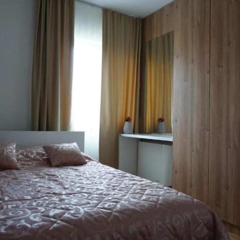 ILiDZA SKY - Three-Bedroom Apartment with Water View - 6