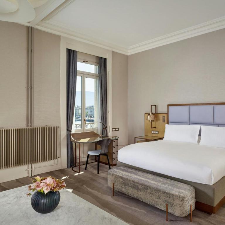 The Ritz-Carlton Hotel de la Paix, Geneva - Suite Junior Lit King-Size - Vue Frontale sur Lac - 2