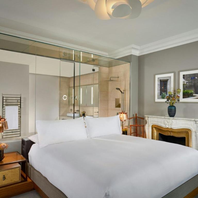 The Ritz-Carlton Hotel de la Paix, Geneva - Chambre Premium Lit King-Size - Vue Frontale sur Lac - 1