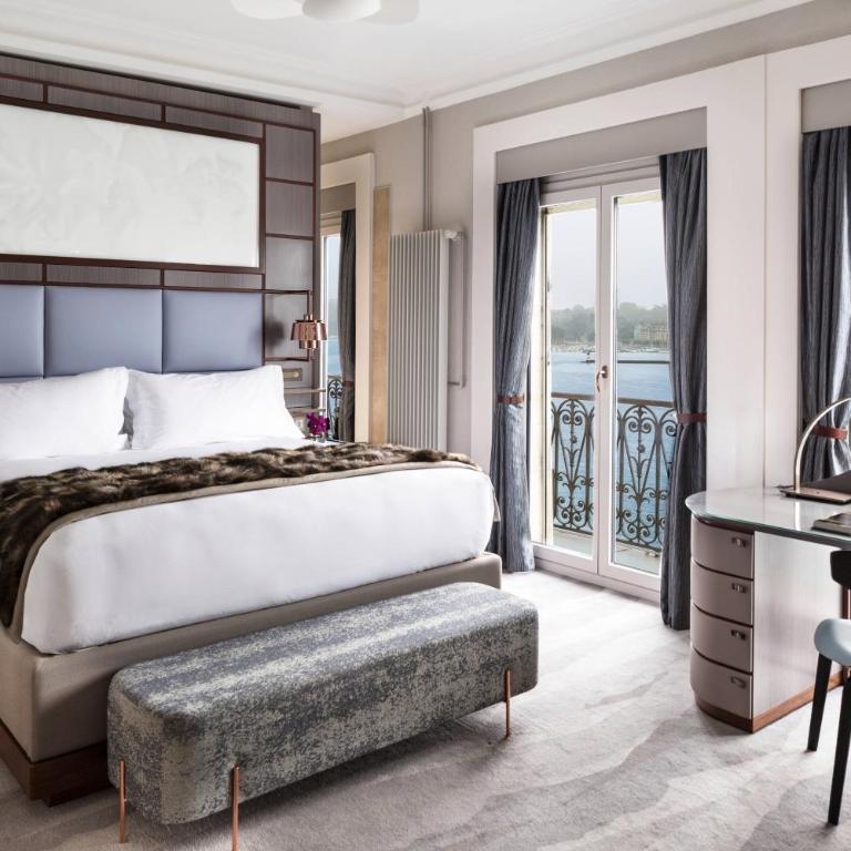 The Ritz-Carlton Hotel de la Paix, Geneva - Suite 1 Chambre Lit King-Size avec Canapé-Lit et Balcon - Vue Frontale sur Lac - 7