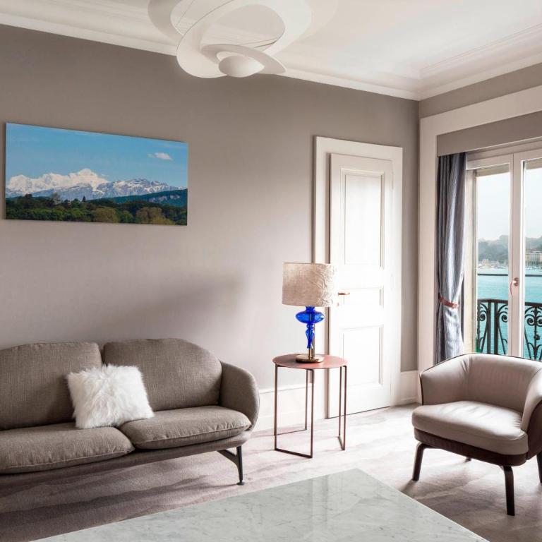 The Ritz-Carlton Hotel de la Paix, Geneva - Suite Junior Lit King-Size - Vue Frontale sur Lac - 9