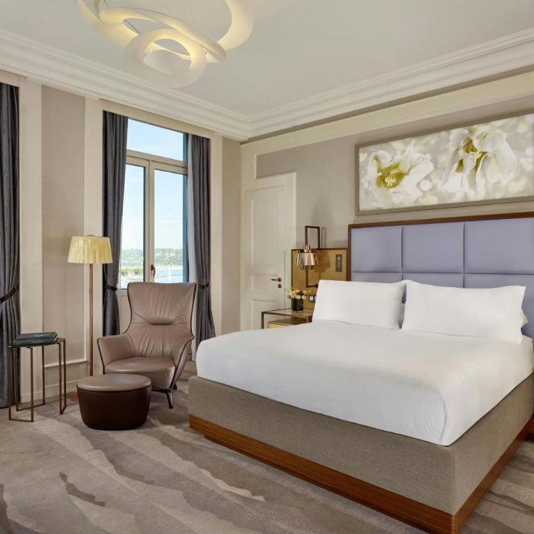 The Ritz-Carlton Hotel de la Paix, Geneva - Chambre Deluxe Lit King-Size - Vue sur Lac - 1