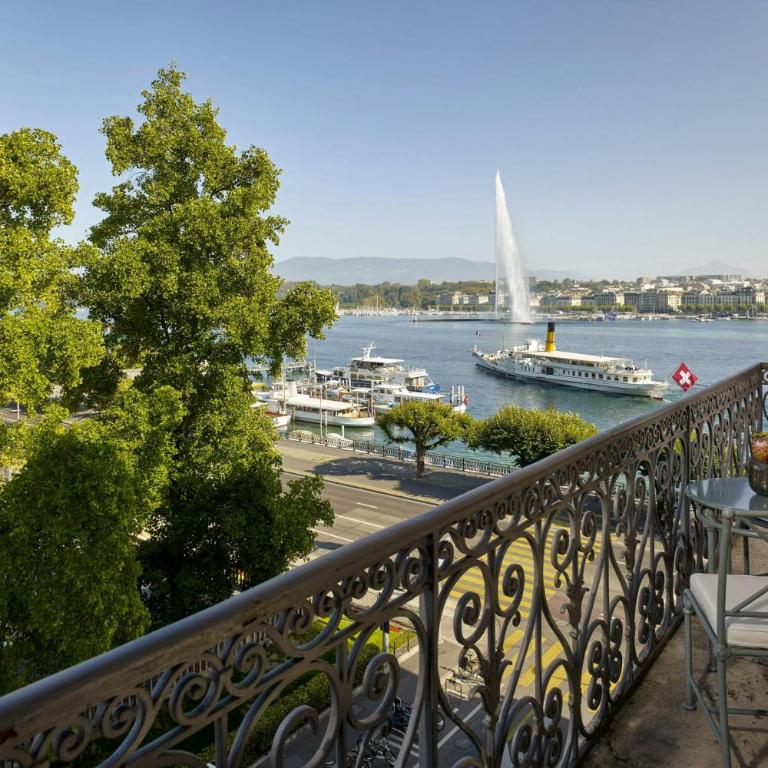 The Ritz-Carlton Hotel de la Paix, Geneva - Chambre Deluxe Lit King-Size - Vue sur Lac - 6