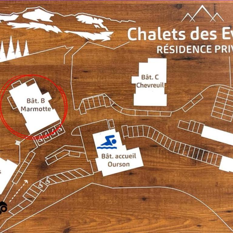 Appt 5 pers au pied des pistes FLUMET, PISCINE terrasse, parking,wifi - Appartement 2 Chambres - 6