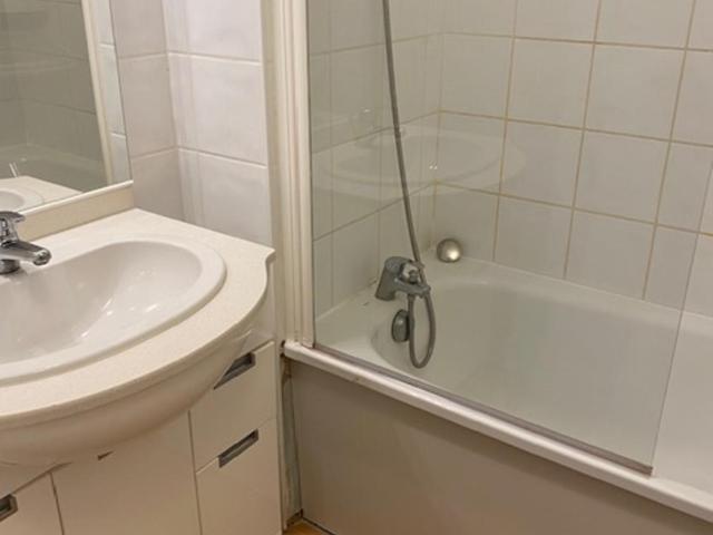 Appt 5 pers au pied des pistes FLUMET, PISCINE terrasse, parking,wifi - Appartement 2 Chambres - 11