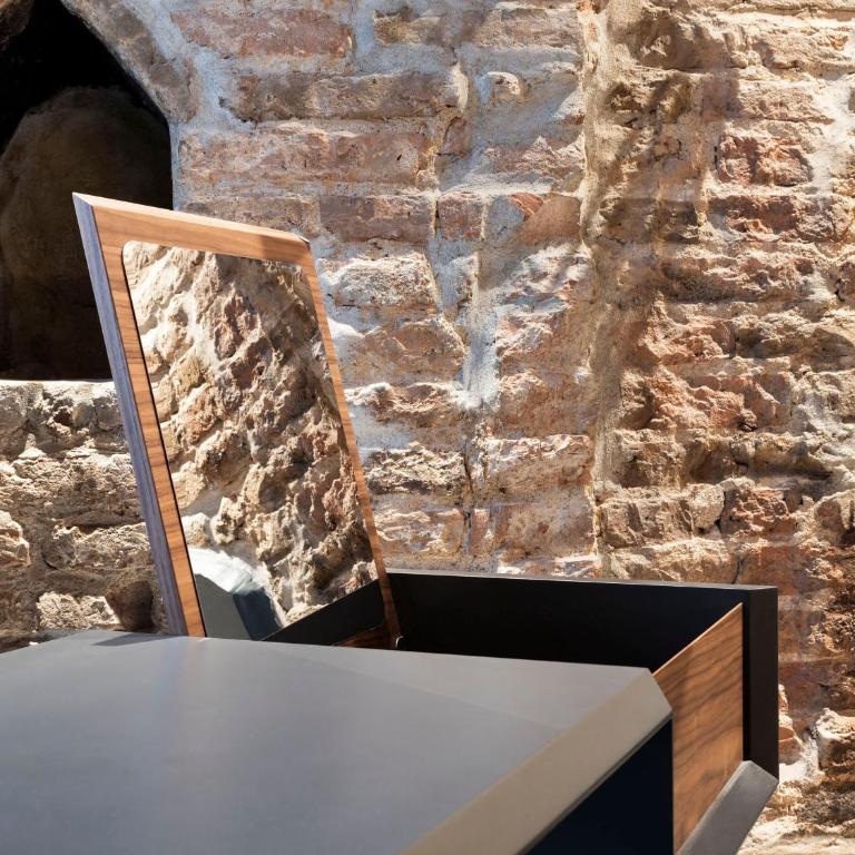 Officine Cavour CASA DEI LEONI Centro Storico Padova - Junior Suite con Balcone - 7