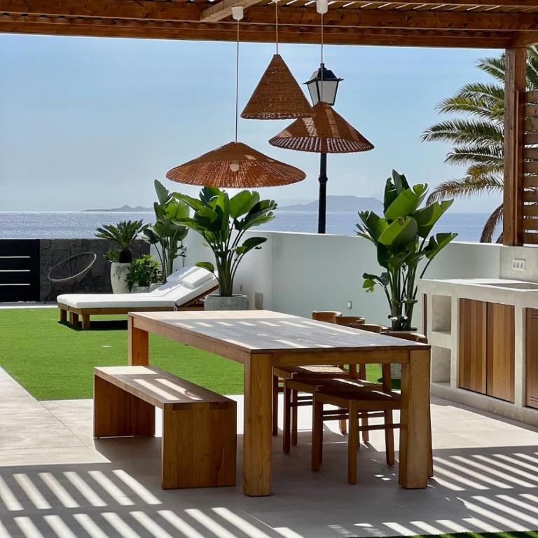 Vulcana Suite - Three-Bedroom Villa - 8