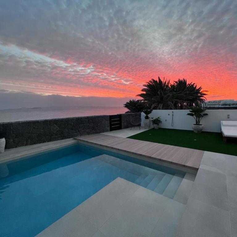 Vulcana Suite - Three-Bedroom Villa - 12