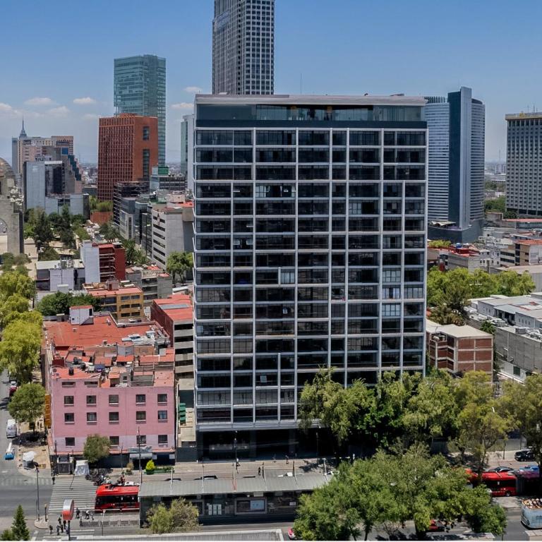 World Cup Ready, Prime Location, Walk to Downtown - One-Bedroom Apartment with Balcony and City View - 2