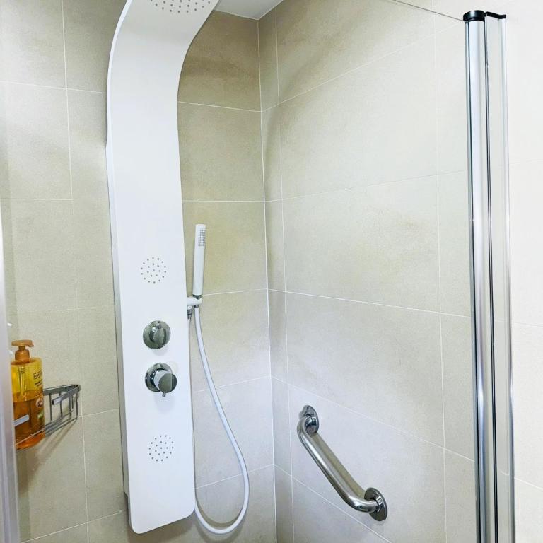 GRAZARIEs 1 -Piso Céntrico Granada- - Five-Bedroom Deluxe Apartment - 37
