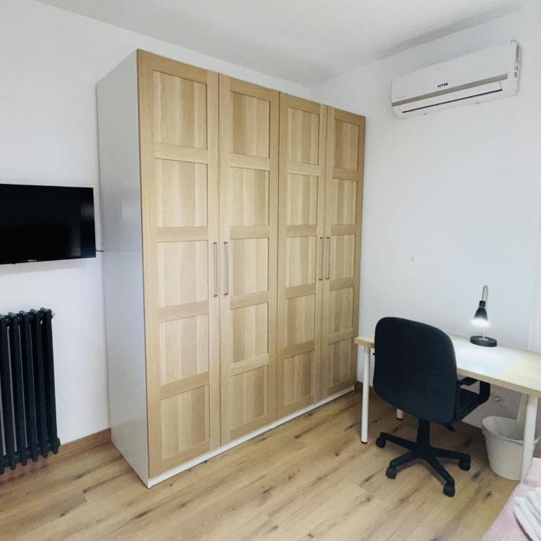 GRAZARIEs 1 -Piso Céntrico Granada- - Five-Bedroom Deluxe Apartment - 41