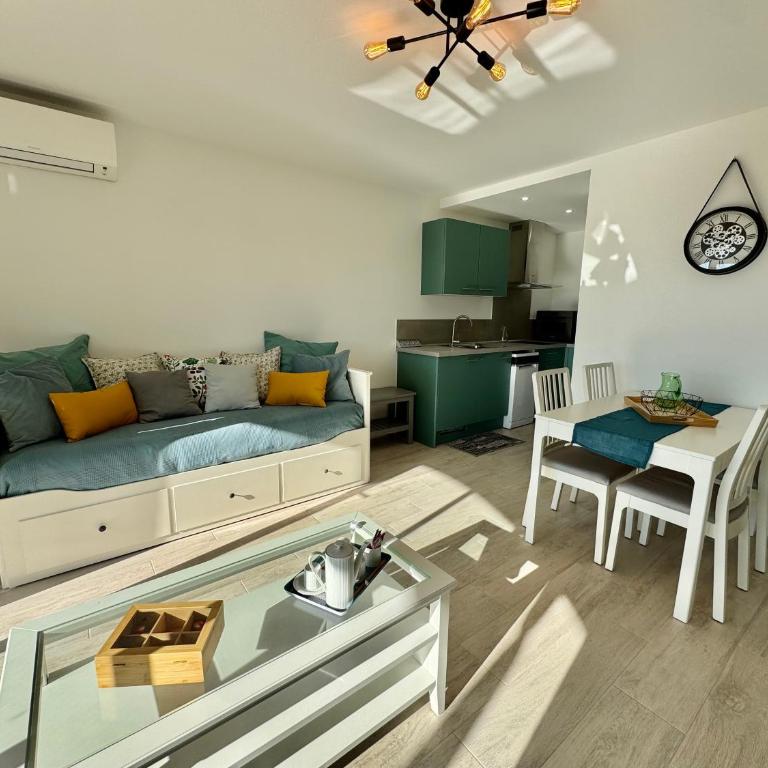Charmant 2P Piscine - Parking - Vue mer - Antibes - Apartment mit 1 Schlafzimmer - 1