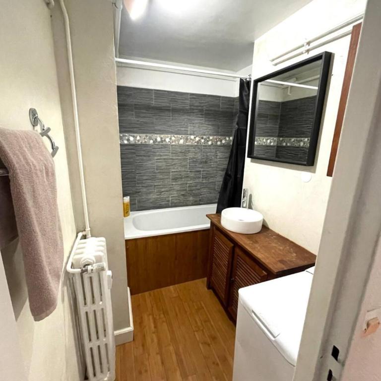 La vigie, un balcon entre port et mer avec parking - Appartement 2 Chambres - 12