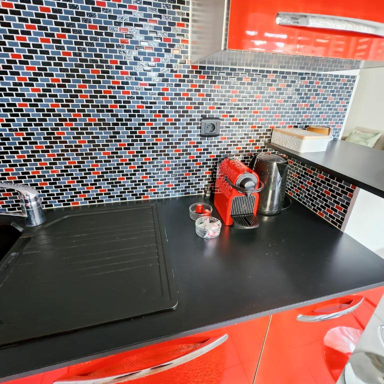 Studio, Terrasse, Confort & Emplacement Idéal ! - Appartement 1 Chambre - 6