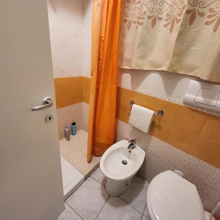 B&B Al Dammuso Diffuso in Centro - Camera Familiare con Bagno Privato - 2