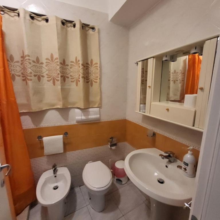 B&B Al Dammuso Diffuso in Centro - Camera Familiare con Bagno Privato - 1