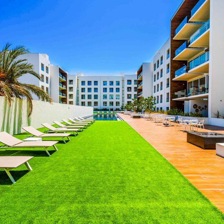 Casa Lucy Secure-Quiet & Opulent Cabo Retreat-3BR's & Patio! - Apartamento de 3 dormitorios - 54