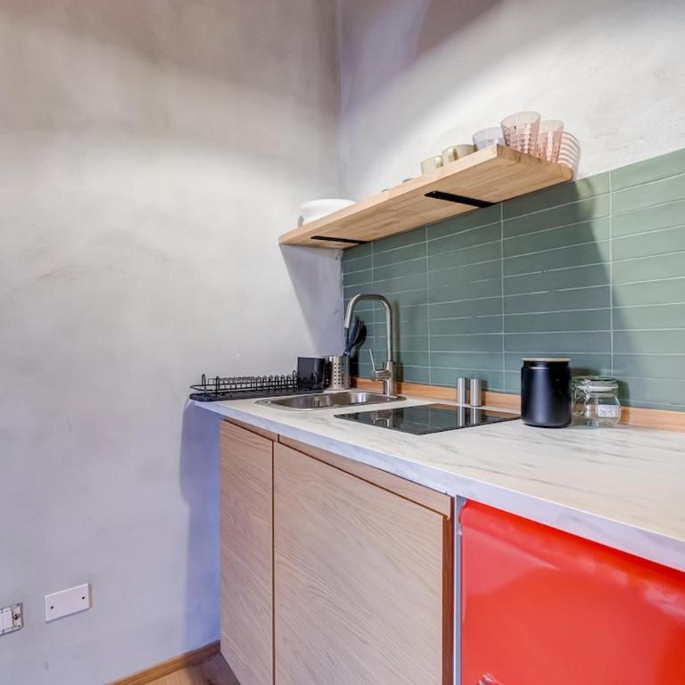 Private Garden Studio 3 Min Walk to Metro - Appartamento con 1 Camera da Letto - 7
