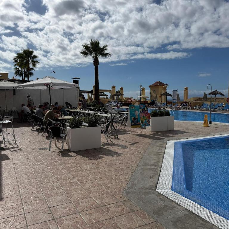 Torviscas Fantastic Apartment with Pool and Private Terrace - Two-Bedroom Apartment with Balcony and Sea View - 30