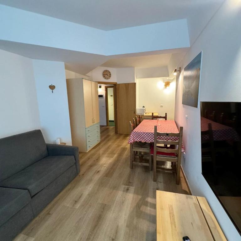 Genziana Apartment - Two-Bedroom Apartment - 9
