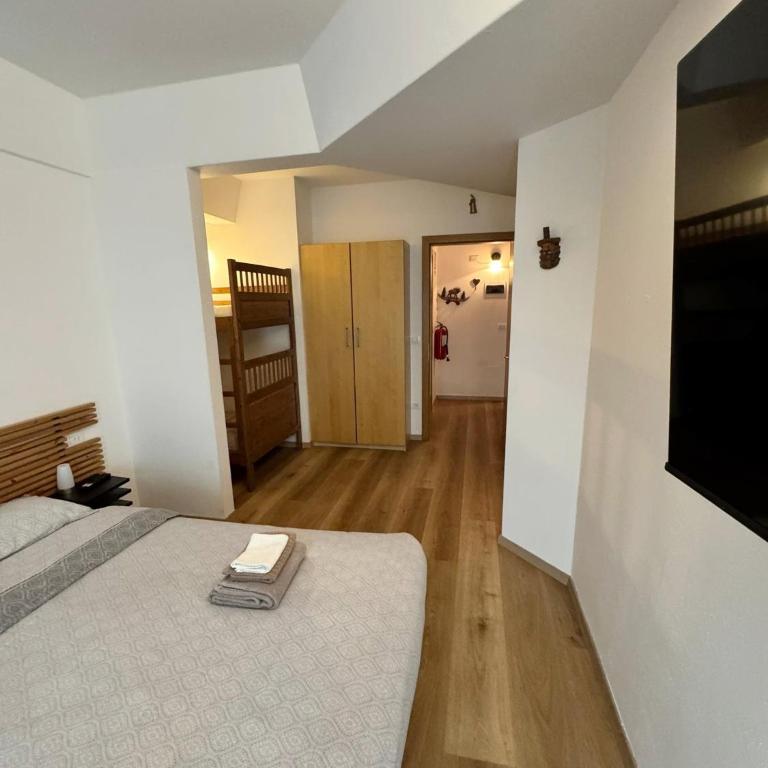 Genziana Apartment - Two-Bedroom Apartment - 15