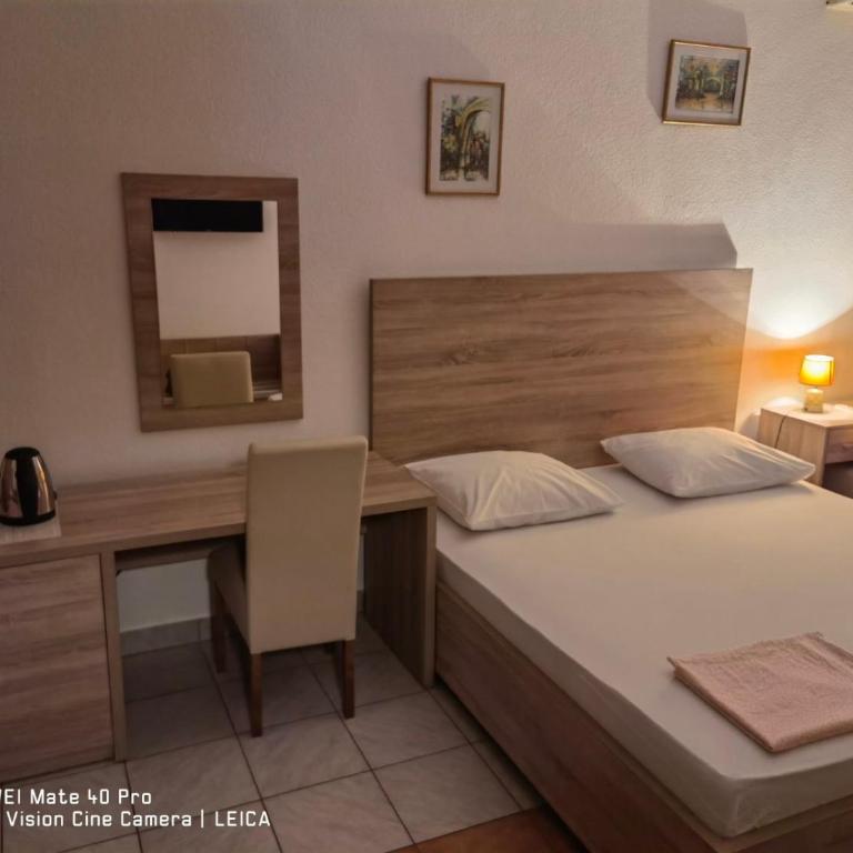 Lovely Bosnian Home - Single Room with Private Bathroom - 3