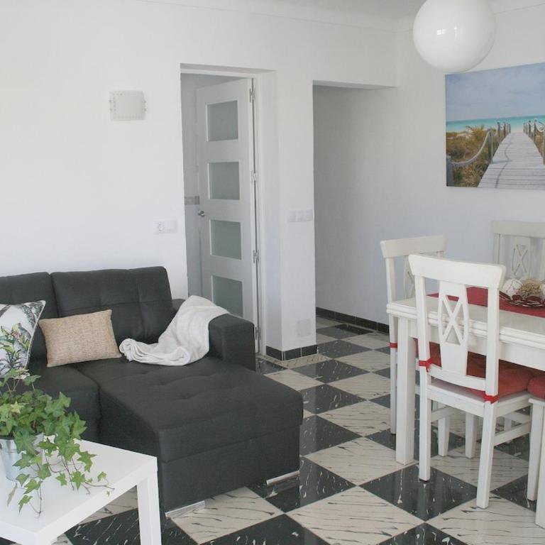 Fantastic, 100 meters from the beach - Two-Bedroom Apartment - 3